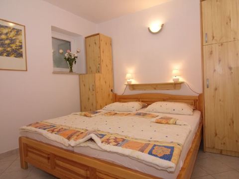 Large apartment with 2 bathrooms including large terrace, close to the sea and the center in Porec