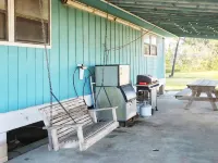 REDUCED PRICE CLEAN! Salty Marsh Lodge Fishing and Hunting Getaway Newly Updated