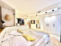 MAISON LIA Hotels in Chalons en Champagne