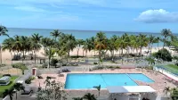 New Oceanfront Dream apartment on the beach of Isla Verde!