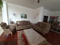 Two Miles to AT&T Stadium, Family size unit at very nice area