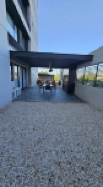 Charming 2-bedroom apartment in fabulous Mendoza close to shopping center.