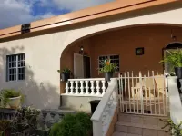 (Group Villa) Eagles Nest by the Beach  호텔