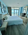 Stunning 2BR Oceanfront Condo - SeaWatch Resort, Myrtle Beach - Unrivaled Views! Hotel in zona NMB Nature Trail