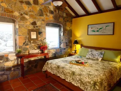 Cactus Flower Cottage - a Charming Quiet Retreat with Ocean View Các khách sạn ở 