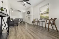 DOWNTOWN OWASSO! Newly Remodeled. The Birch Nest Hotels in Owasso