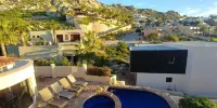 Villa Los Amigos 4 bedrooms with private pool and hot tub