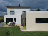 SUPERB VILLA, HEATED INDOOR POOL, SPA, 350M FROM THE BEACH Hotels in Loctudy