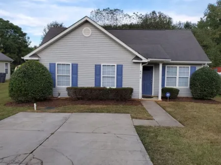 A Vacation for All - Queen City - Charlotte, NC Отели рядом с достопримечательностью «Hot trends»