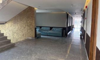 Hotel Mandakini Shri Sadhna