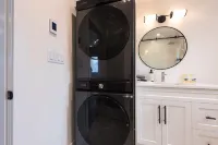 Cozy, Bran New Private fully furnished studio downtown Chilliwack.