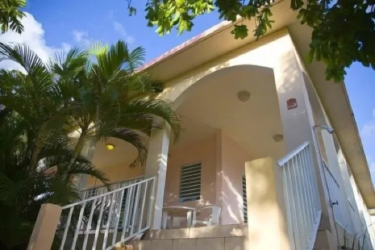 Hidden Gem in Esperanza--Easy Walk to Waterfront, Restaurants, Shops & Beach