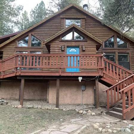 Enjoy the stars and the deer under the ponderosa pines