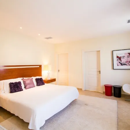 Porto Cupecoy : Spacious 2 BRS condo on Porto Cupecoy Marina