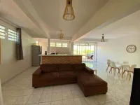 Charming apartment with swimming pool Hotel dekat Eglise