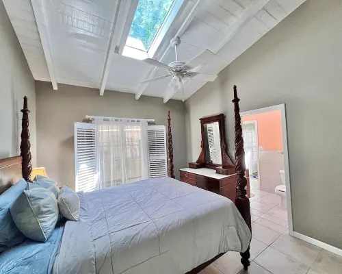 Quiet hillside villa with expansive sea, beach, and mountain views... Hotels in Northcentral