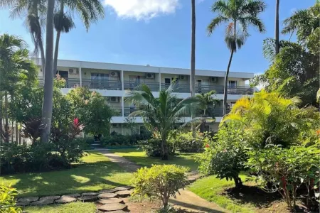 Beautiful Studio with Pool on Negril Beach