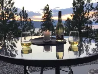 Naramata Sunset Oasis : Couples romantic getaway.