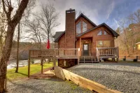 Luxury, Toccoa River Front, Fishing, 3 Fireplaces, Kayaks