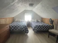 Lakeside Living with Liana on the shores of pristine Long Point Beach sleeps 8!