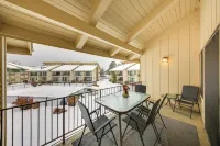 Waterfront Sandpoint Condo Lake Access! - Pool