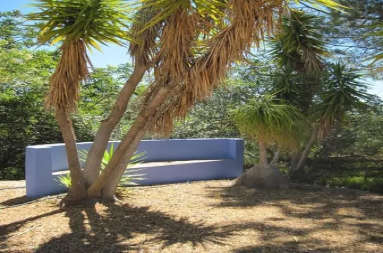 Casa do Teatro colourful, Holiday home, pool, WiFi, TV, air-cond., near the sea