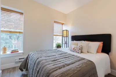 Aisling Suites Hotels near Feather Your Nest