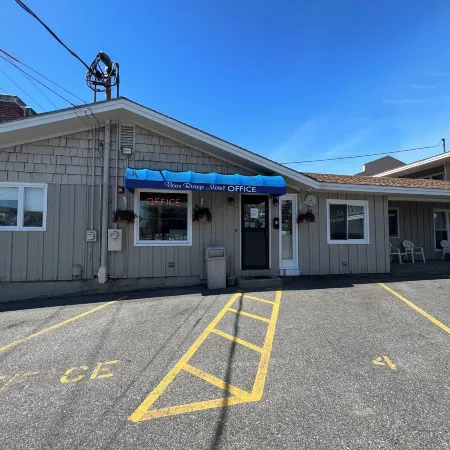 Beau Rivage Motel