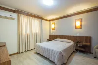 Hotel le Canard Lages فنادق في لاغيس