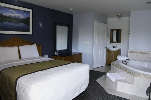 At 9 Motel Hotels in Lakewood