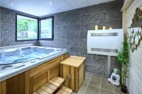 Logis Hotel Restaurant & Spa Au Comte d'Ornon - spa