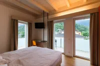 Energy Hotel فنادق في Calceranica al Lago