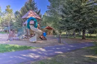 Newly Upgraded Avon Condo w/ Pool & Hot Tub Access - 3-Star
