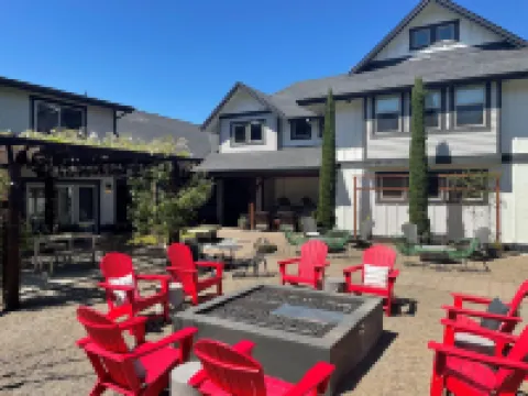 The Setting Inn Willamette Valley Hotels in Newberg