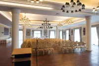 Hotel Focus Centrum Konferencyjne - Scenic