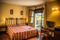 Finca Los Llanos Hotels in Bubion