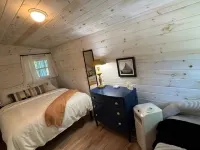 Maine Stay Lake House-Limit12 Home Hotels in Sebago