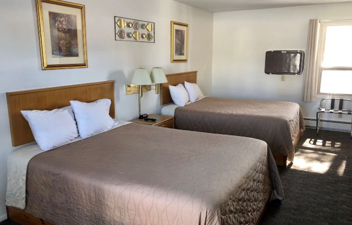 Budget Host Inn