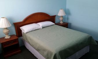 Sandpiper Motel