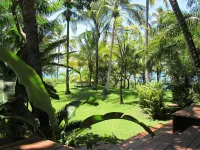 Nirvana Beach Hotel Hotels in Marau