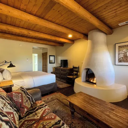 Abiquiu Inn