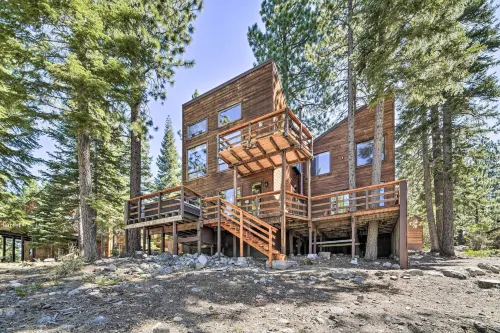 Hot Tub & Ski Shuttle: Northstar Resort House Hotels in Placer County