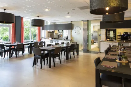 Hotel Spelderholt Отели в г. Апельдорн