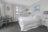 Sabal Palms Inn