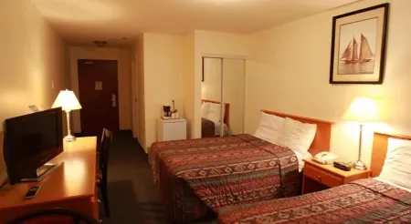 Ace Inn Отели в г. Форт Макмюррей