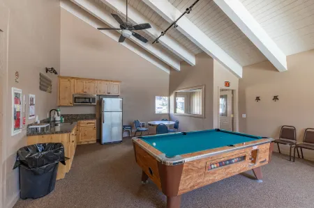 St Anton Wooded View 2-Bedroom Condos with Ski Lockers