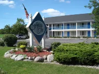 Fontana Village Inn Hotels in Walworth County