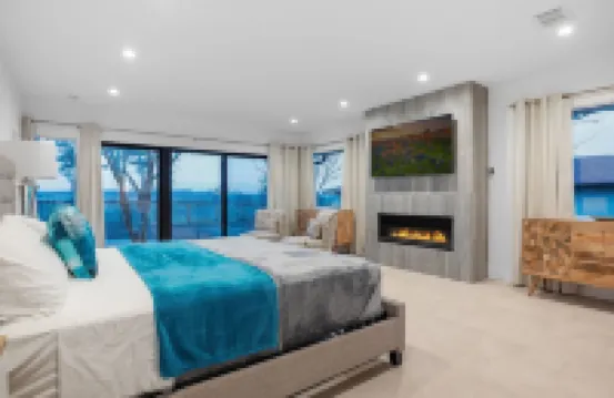 Guadalupe Bluff Modern House 5 Bedroom Home by Redawning