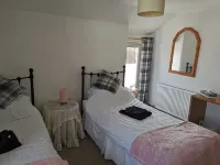 Bowbeer Barn Hotels in Cheriton Bishop