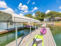 Lakeshore Adrift Hotels in Westport